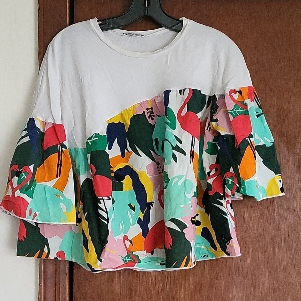 Zara White Flutter-Sleeve Tunic with Multicolor Tropical Print